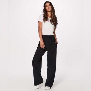 Lululemon Noir Pant Black 6